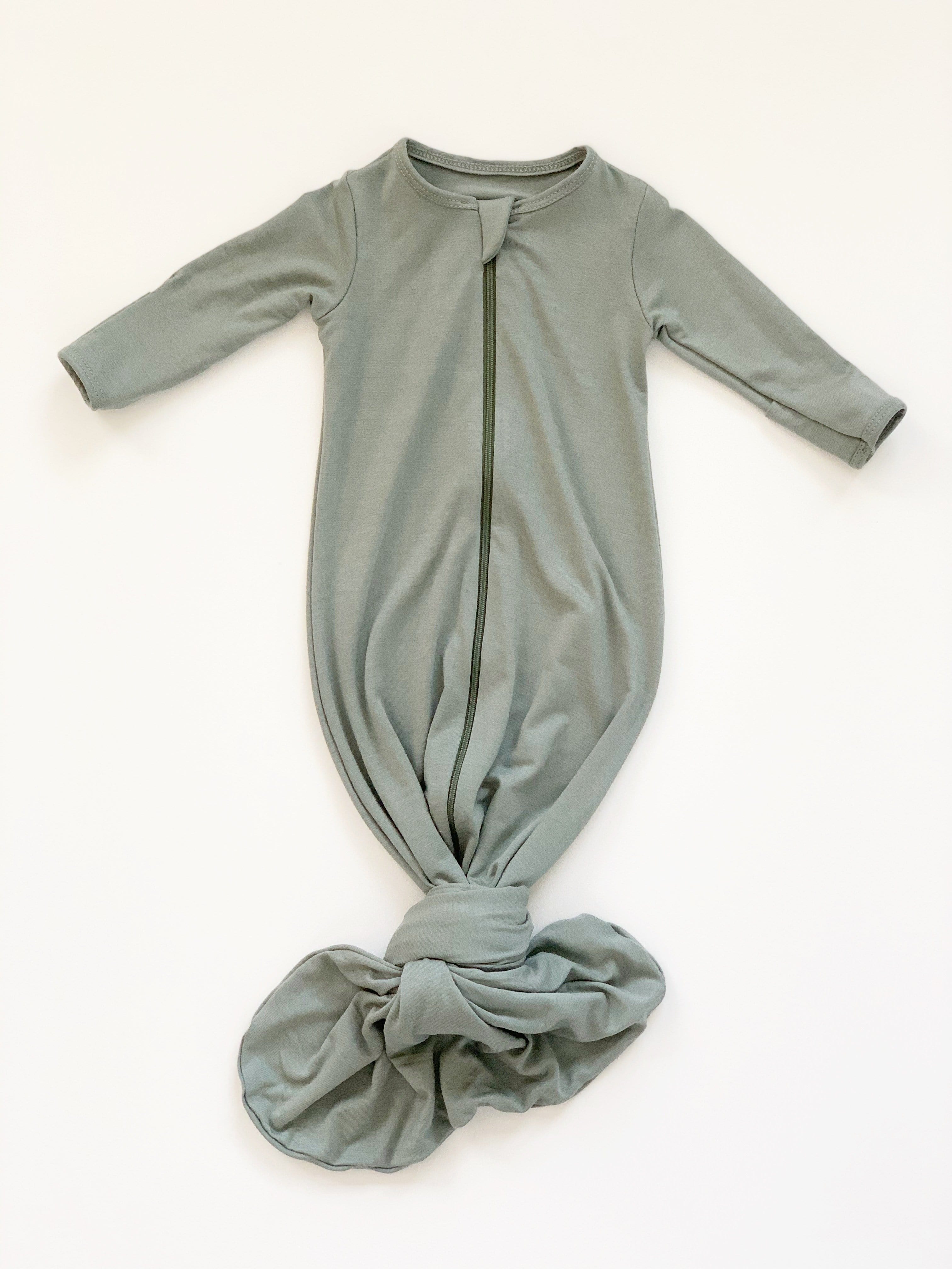 KNOTTED BABY GOWN IN ARMY GREEN
